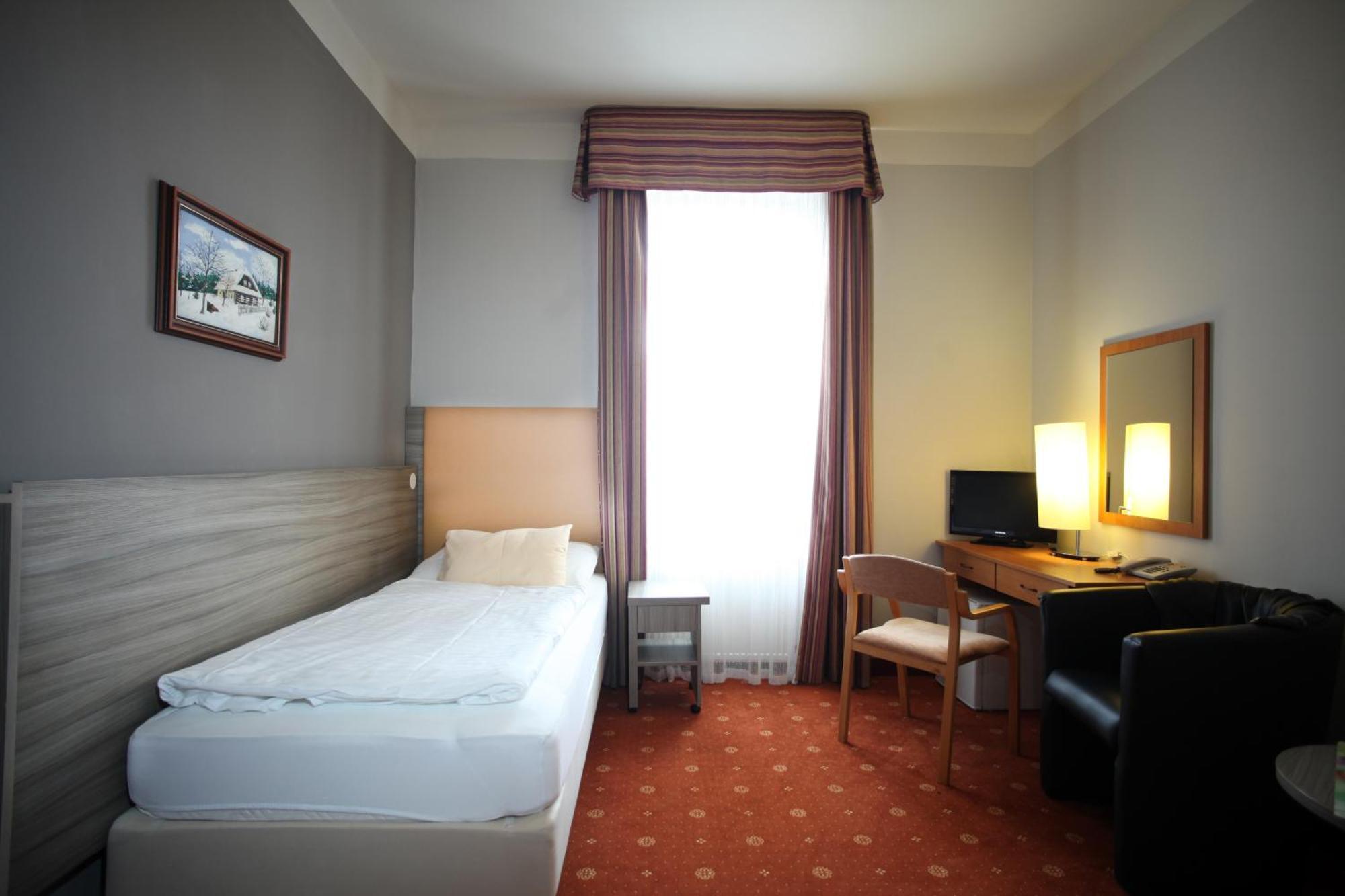 Hotel Paris Mariánské Lázně Esterno foto